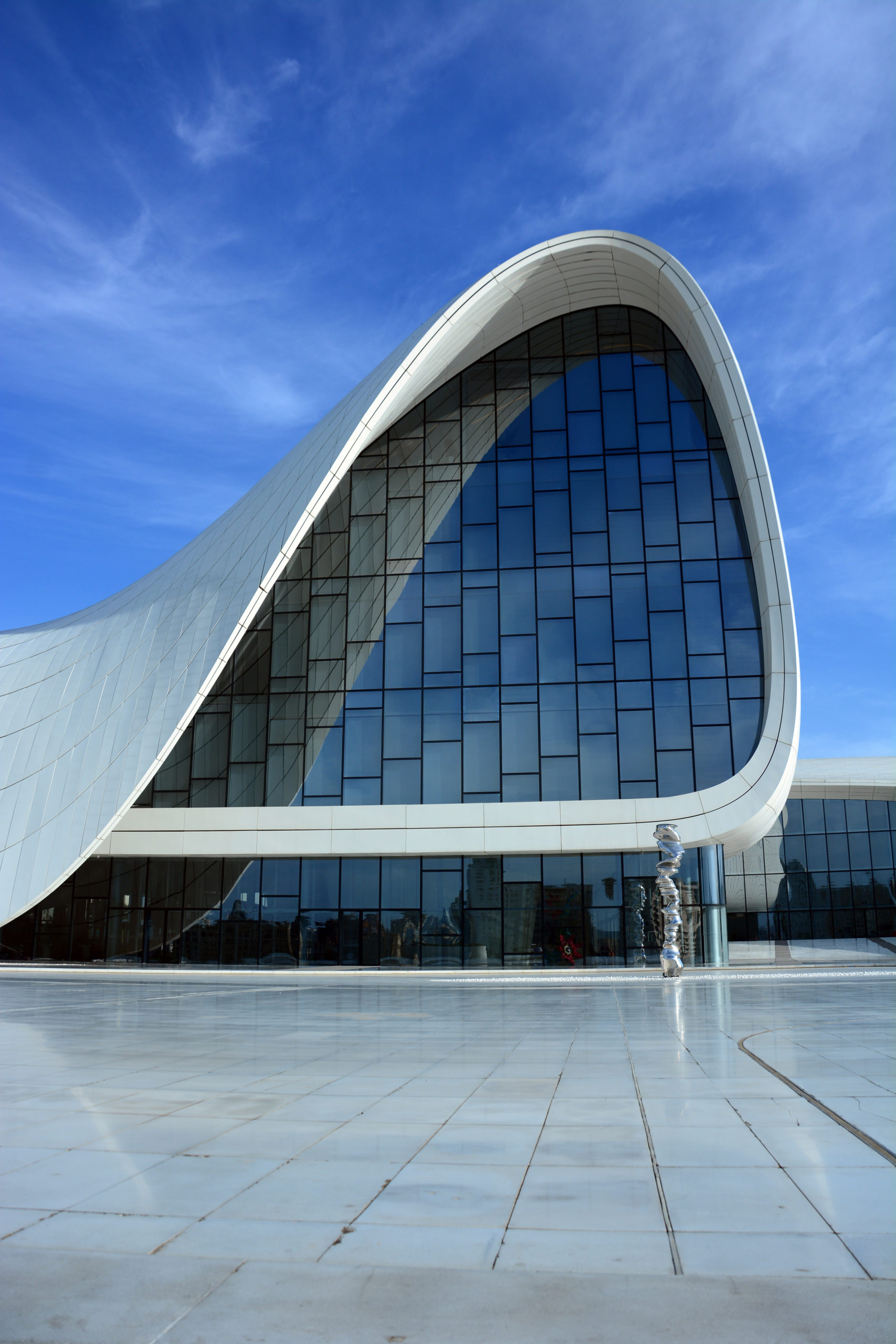 Visita al Centro culturale Heydar Aliyev di Baku